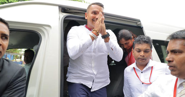 නාමල් අධිකරණයට රැගෙන එයි
