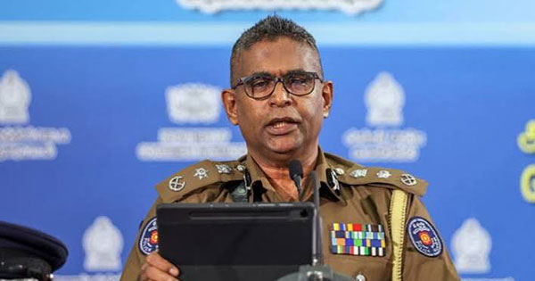 මත්කුඩු අල්ලන්න පාසලට පොලිස් බල්ලෝ