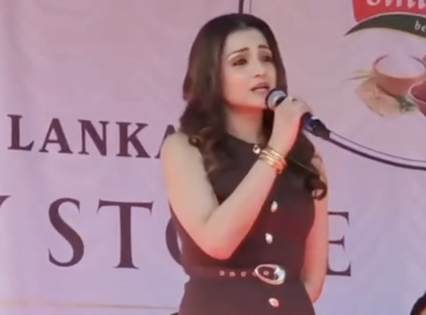 Trisha praises the purity of Sri Lankan Tamil (Video)