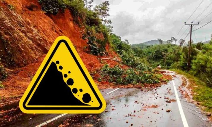 NBRO extends Level 2 Amber landslide warnings across five districts